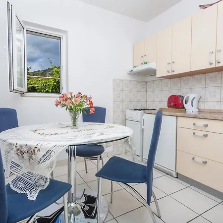 Ana Apartment