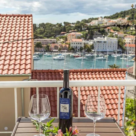 Ana Apartment Hvar Town